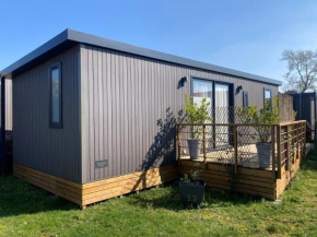 Mobil-home 3 chambres avec piscine chauffée, proche plage et commerces - FR-1-361A-16